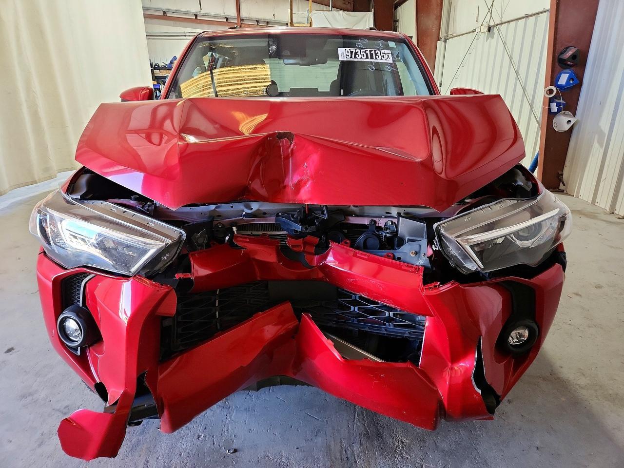 2023 Toyota 4runner se
