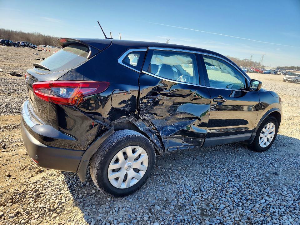 2020 Niss Rogue Sport s