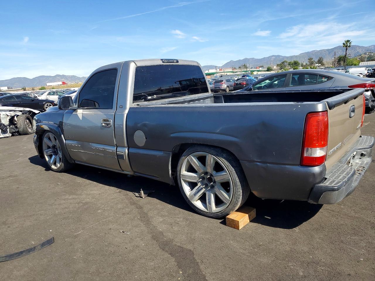 2000 Chevrolet Silverado C1500