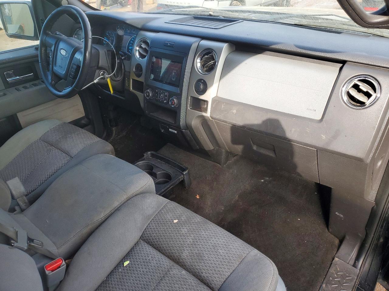 2013 Ford F150 Super cab