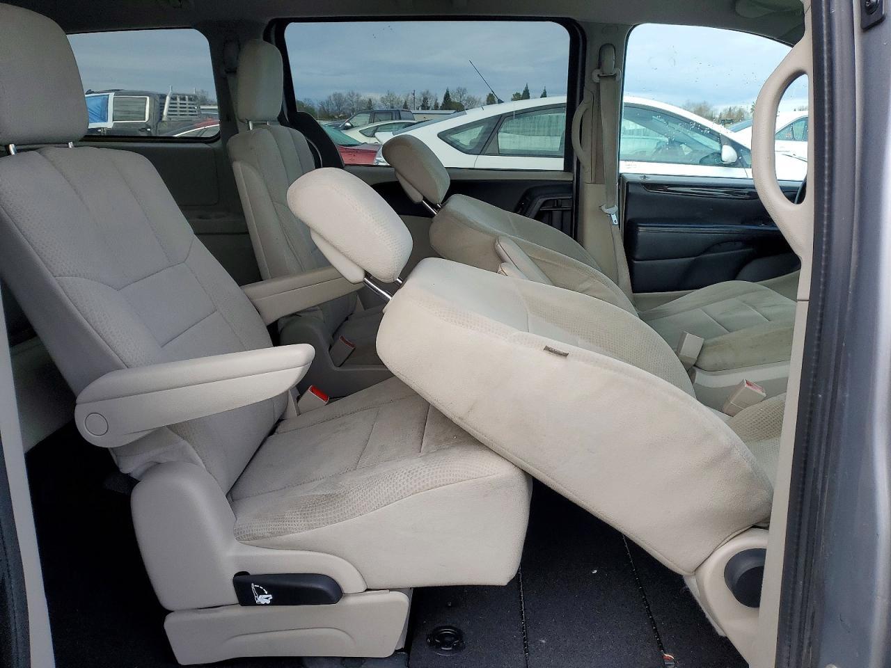 2013 Dodge Grand Caravan se
