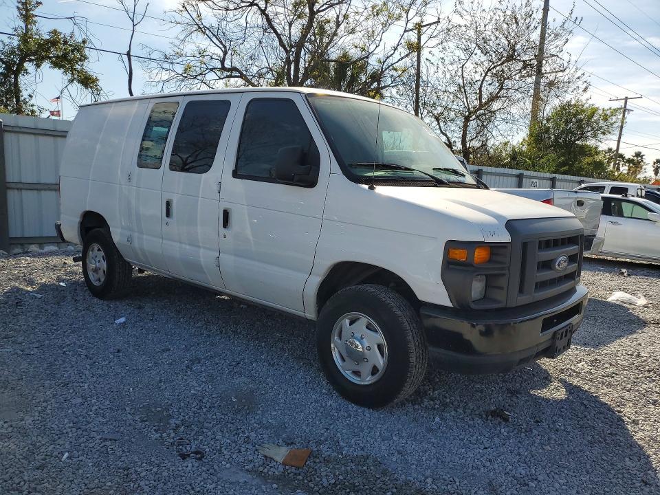 2013 Ford Econoline E250 van
