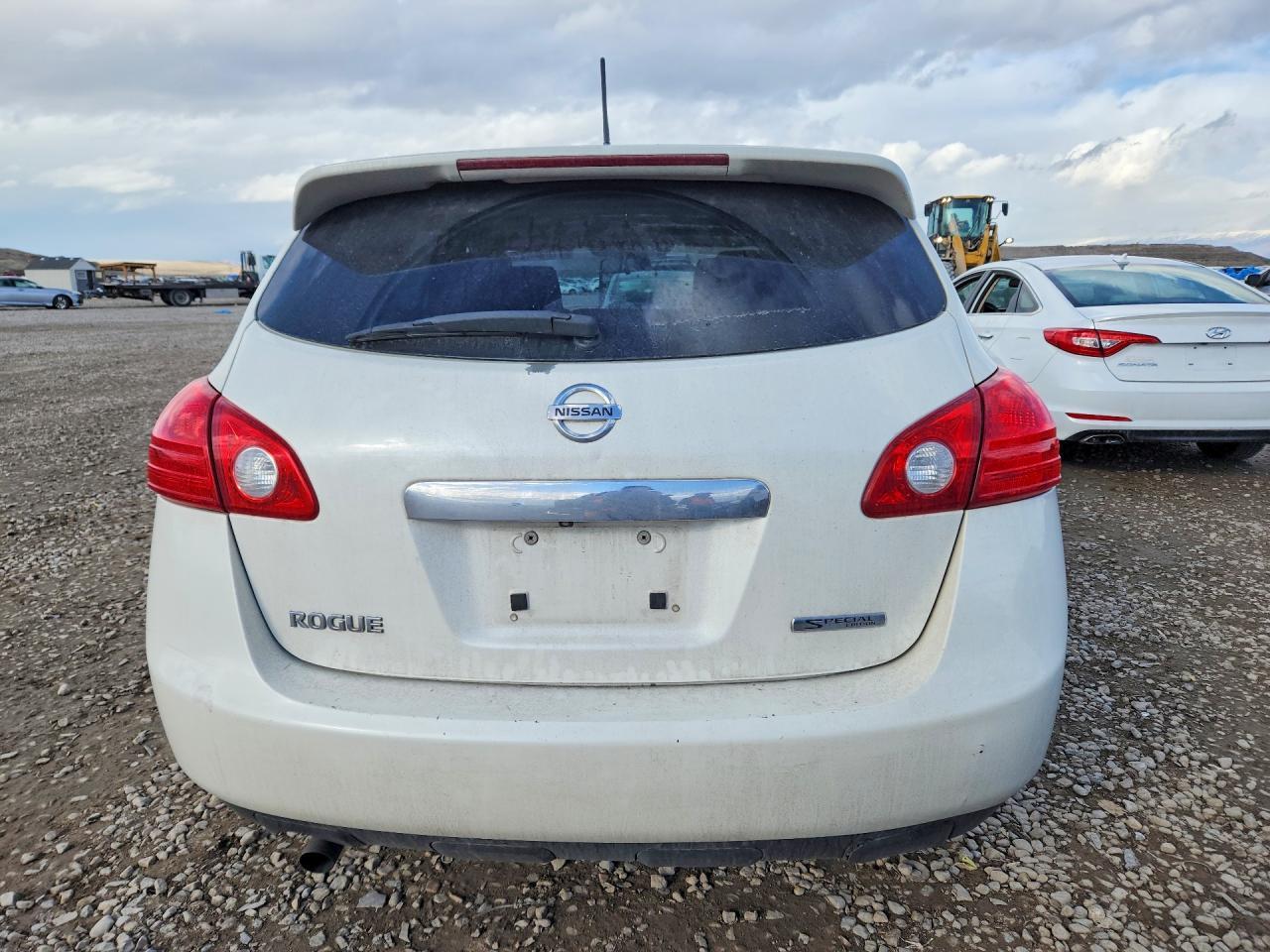 2012 Nissan Rogue s