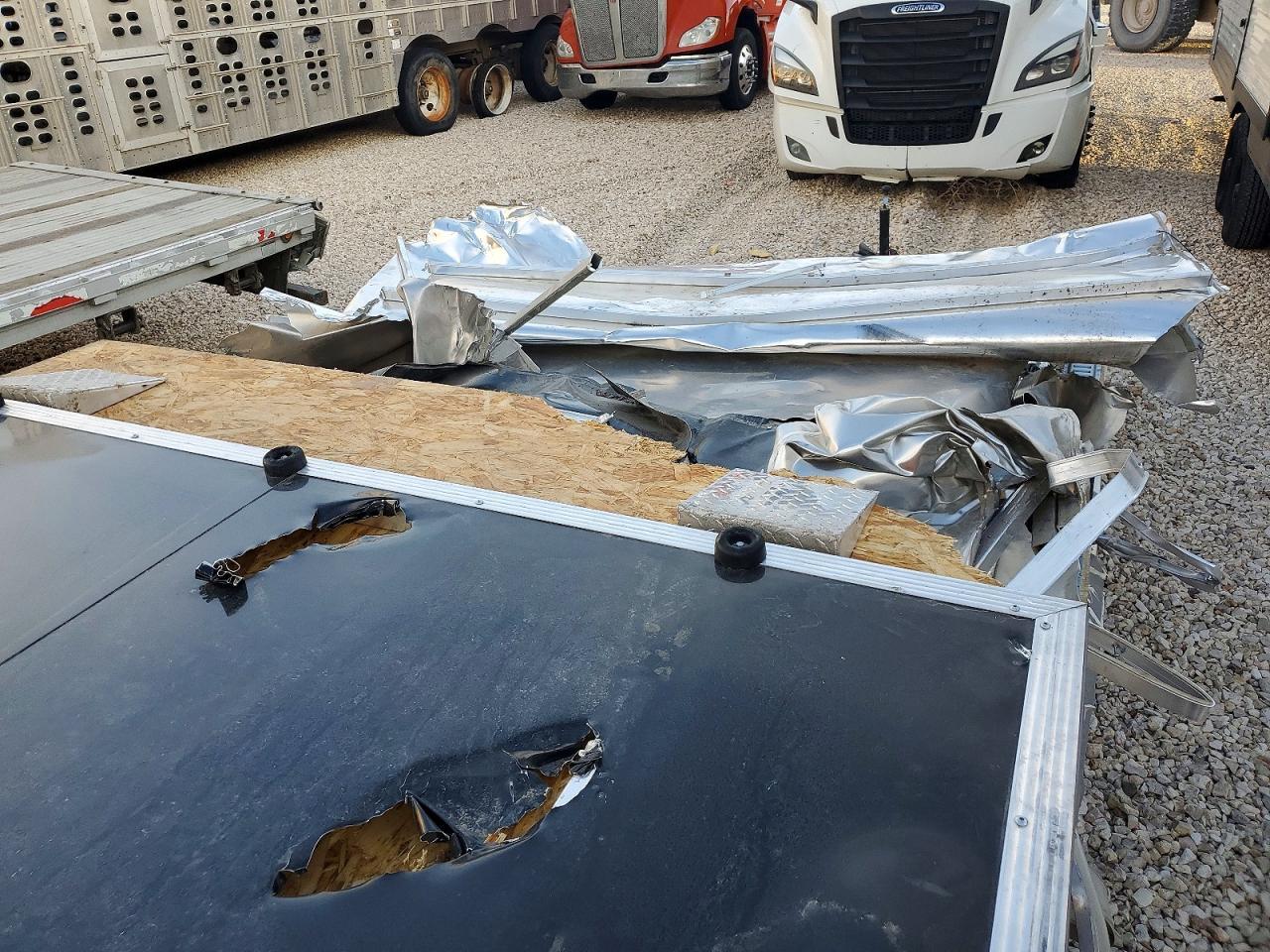 2025 Lightning Trailer-Enclosed Cargo Trailer