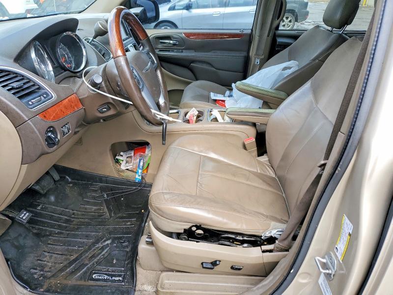 2013 Chrysler Town & Country Limited
