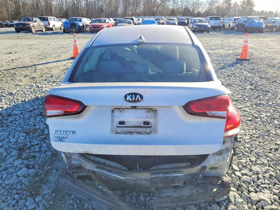 2018 KIA Forte lx