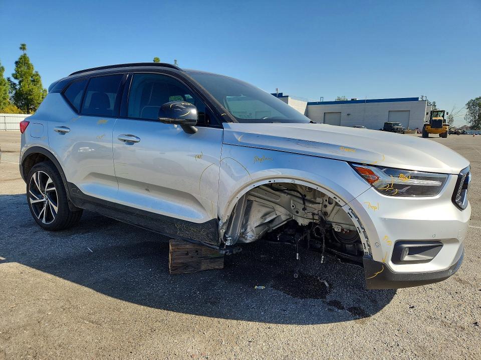 2019 Volvo Xc40 T5 R-design