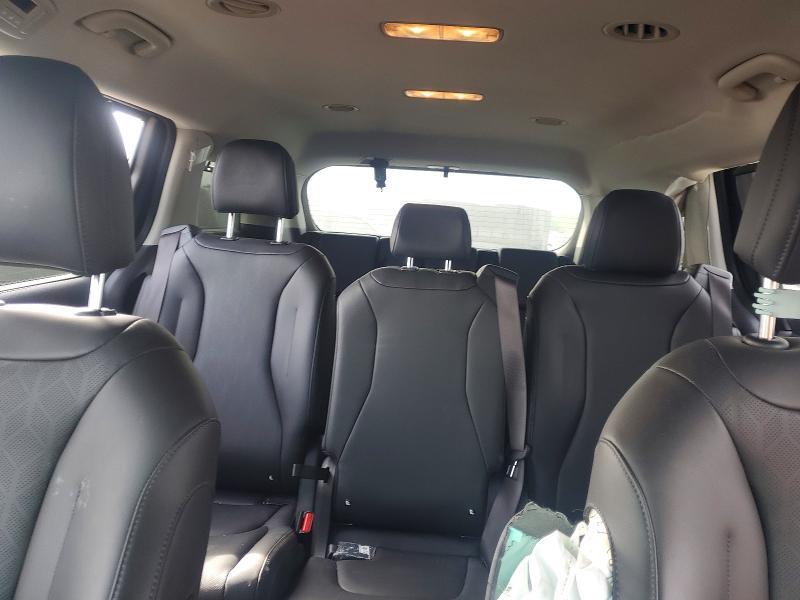 2025 KIA Carnival ex