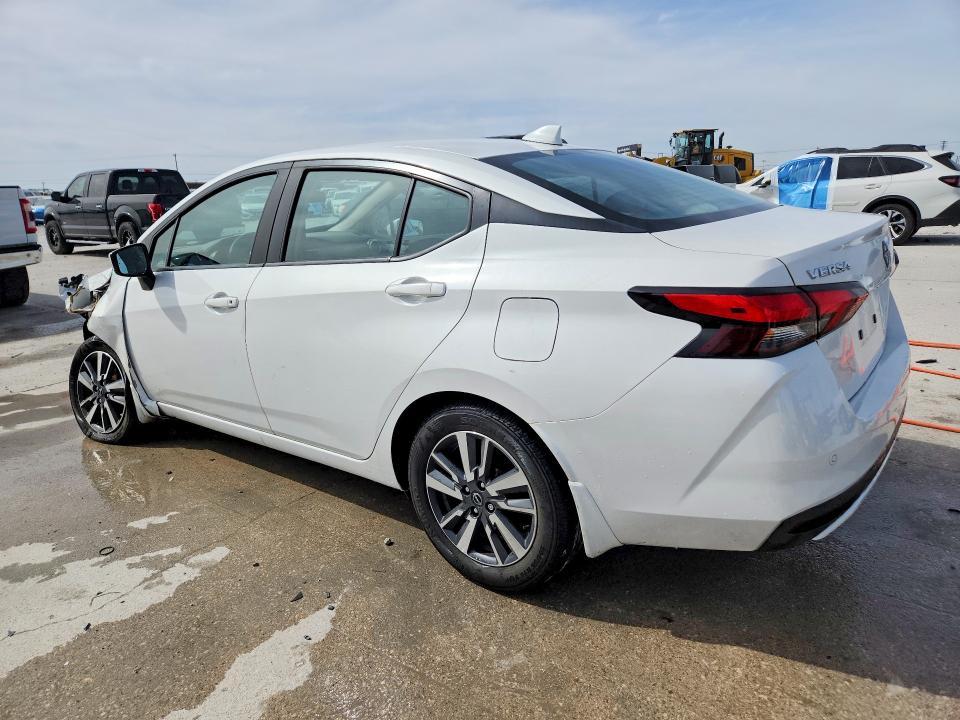 2024 Nissan Versa sv