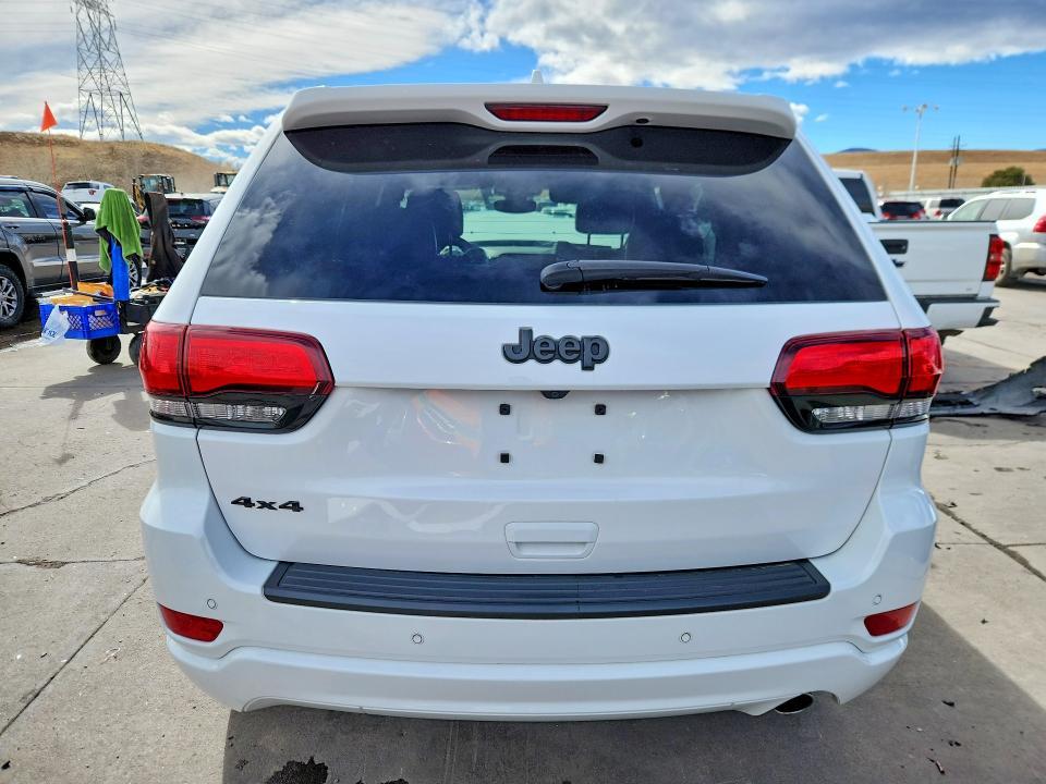 2020 Jeep Grand Cherokee Laredo