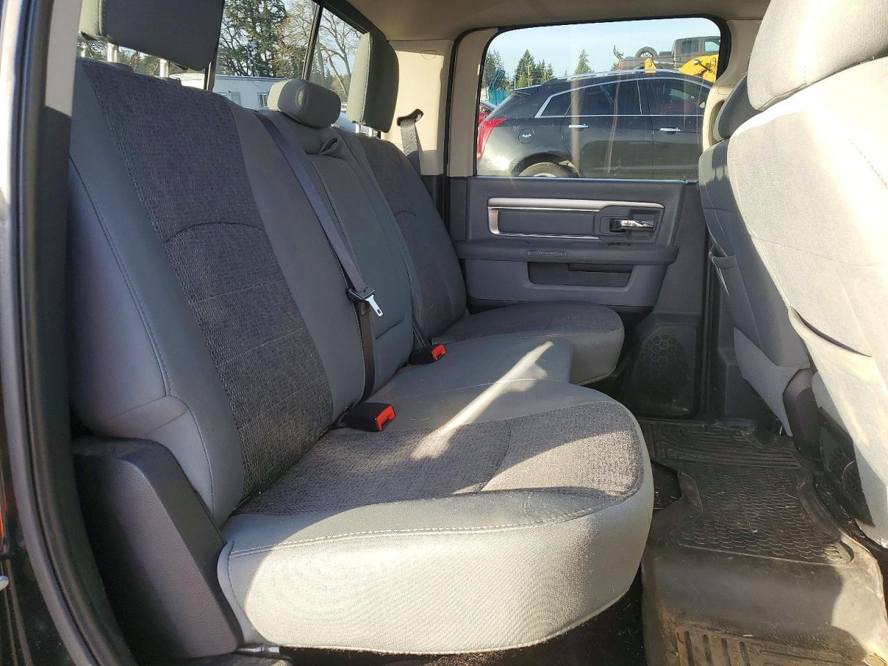 2016 Dodge Ram 1500 slt
