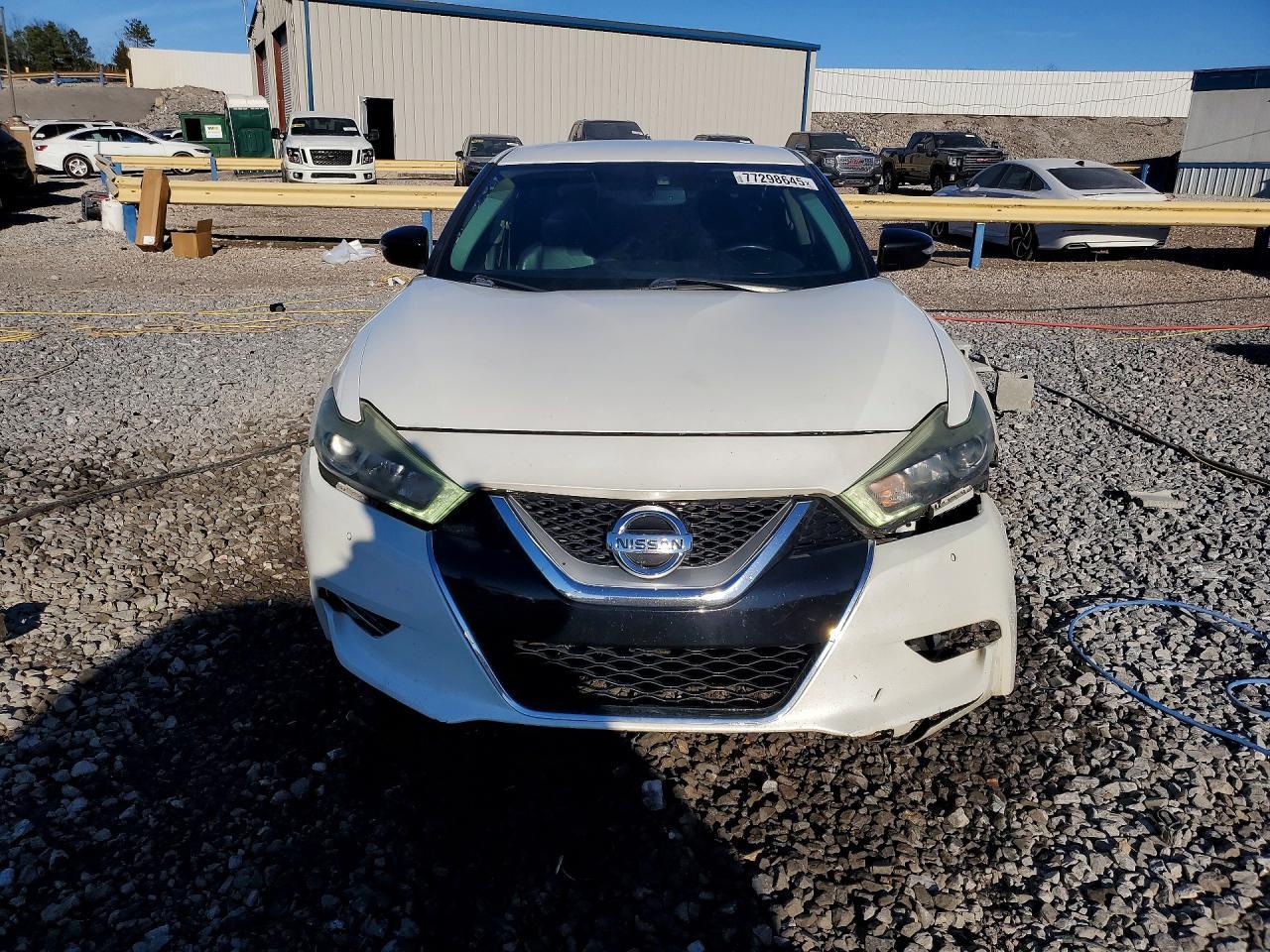 2016 Niss Maxima