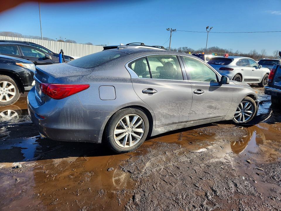 2015 Infiniti Q50 Base