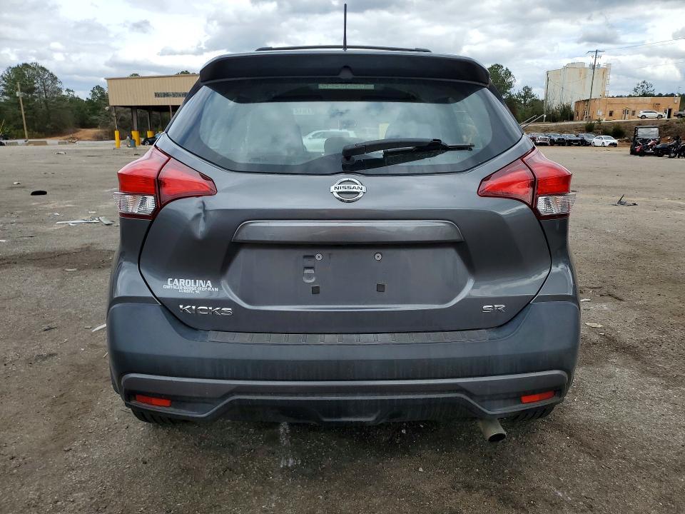 2019 Nissan Kicks s
