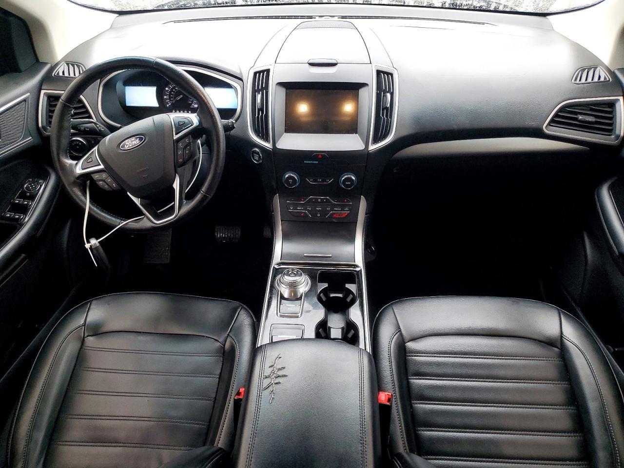 2019 Ford Edge sel