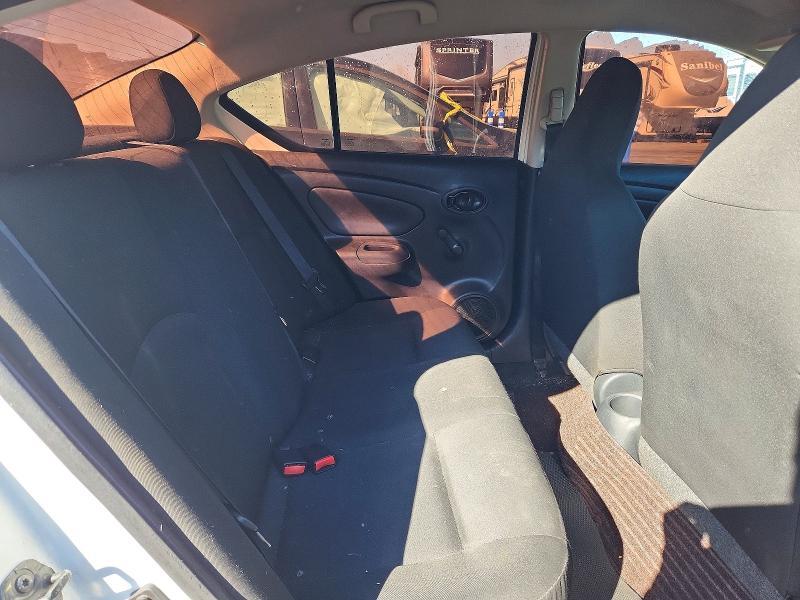 2017 Nissan Versa 1.6 s Plus