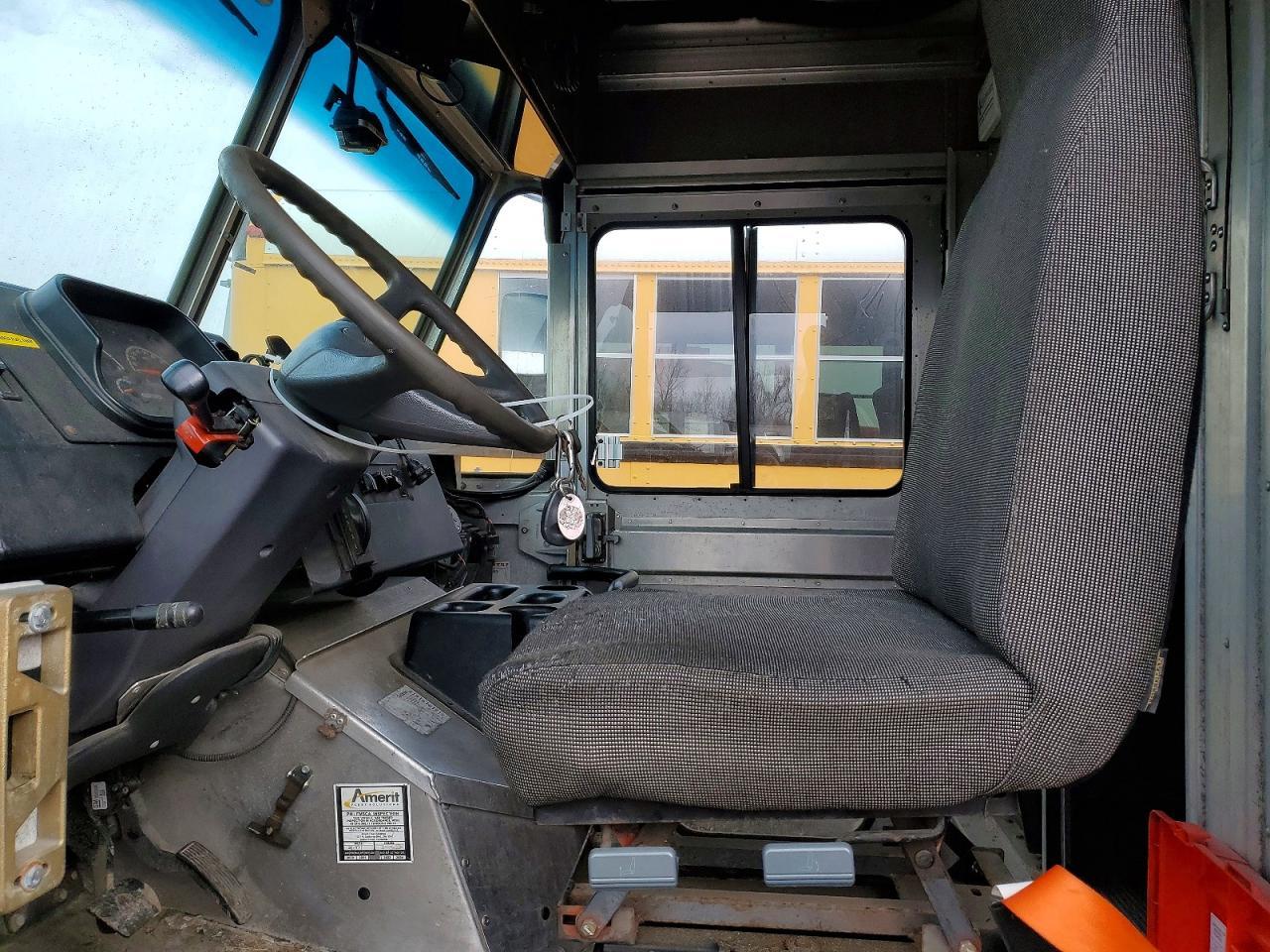 2021 Freightliner Chassis M Line WALK-IN Van