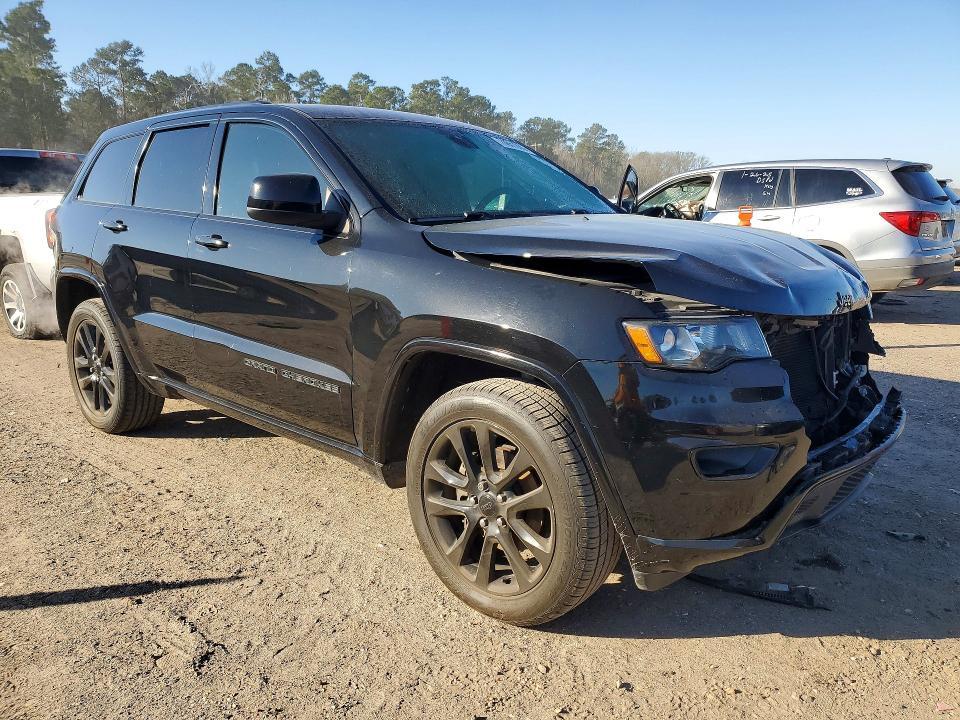 2020 Jeep Grand Cherokee Laredo