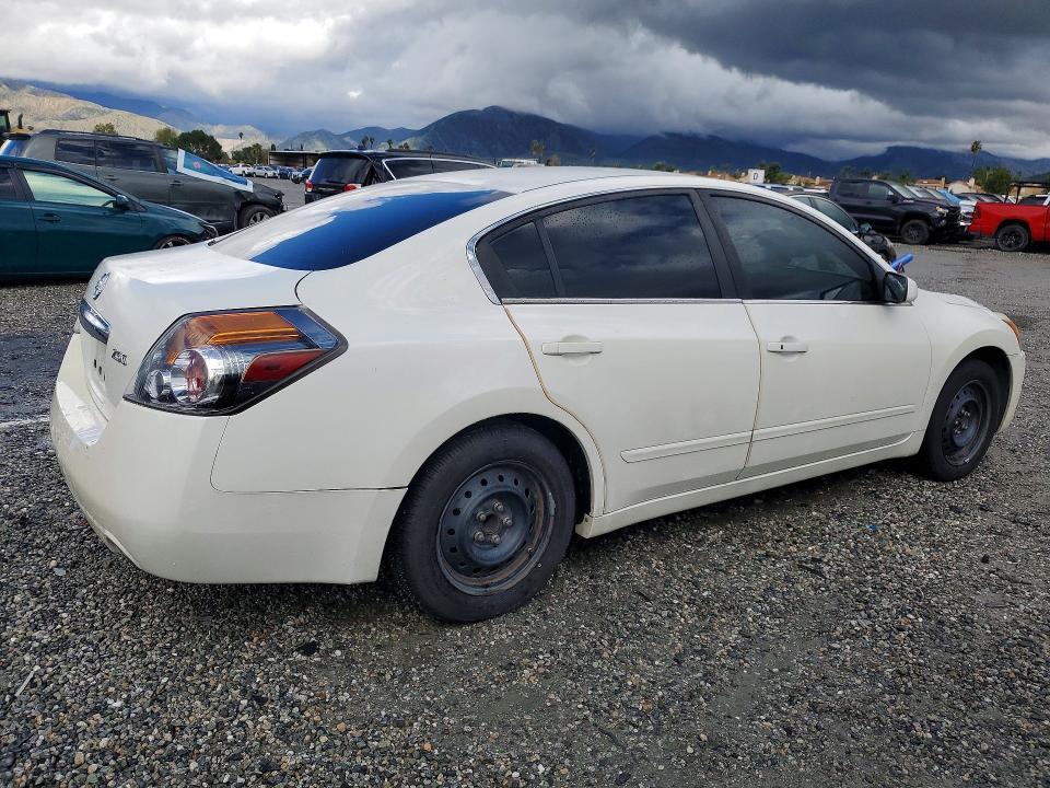 2011 Nissan Altima Base