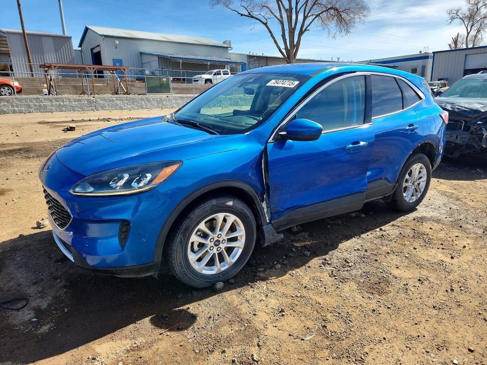 2020 Ford Escape se