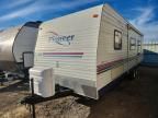 2004 Fleetwood Pioneer Camper
