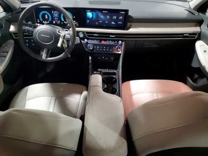 2025 Hyundai Sonata Hybrid