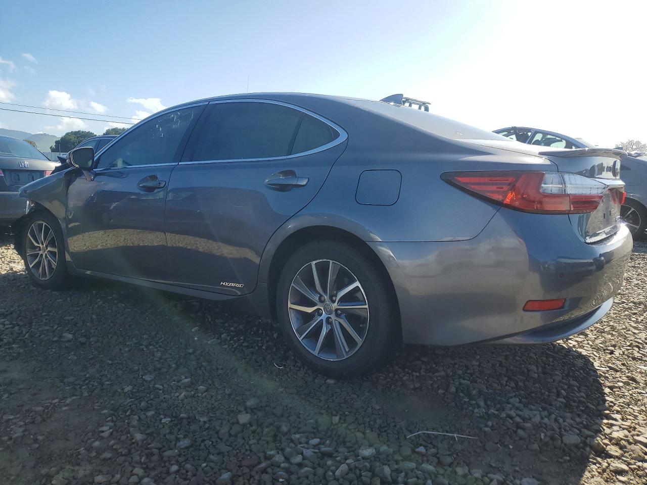 2016 Lexus Es 300h