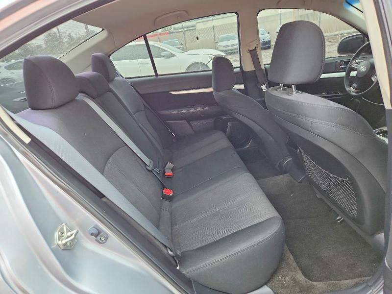 2013 Subaru Legacy 2.5i Premium