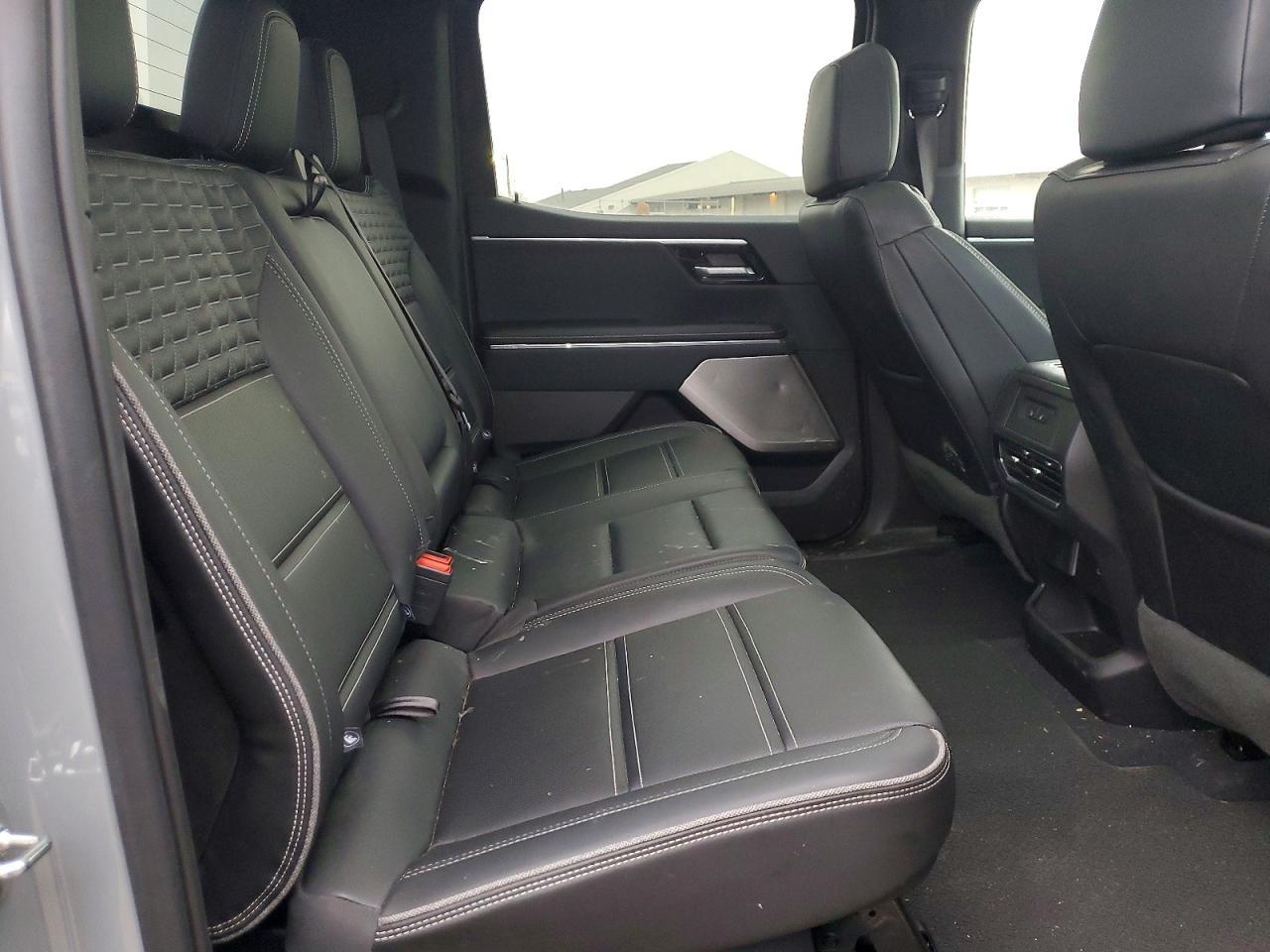 2024 GMC Sierra Denali