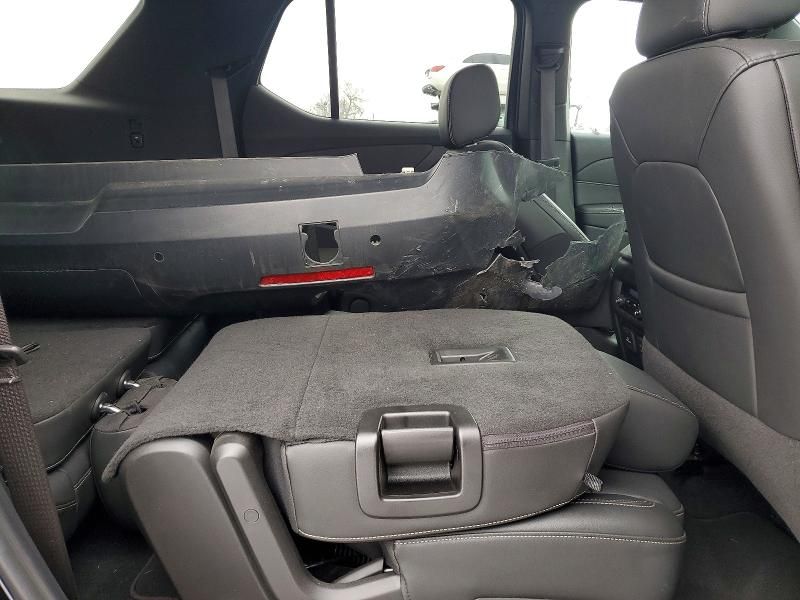 2022 Chevrolet Traverse lt