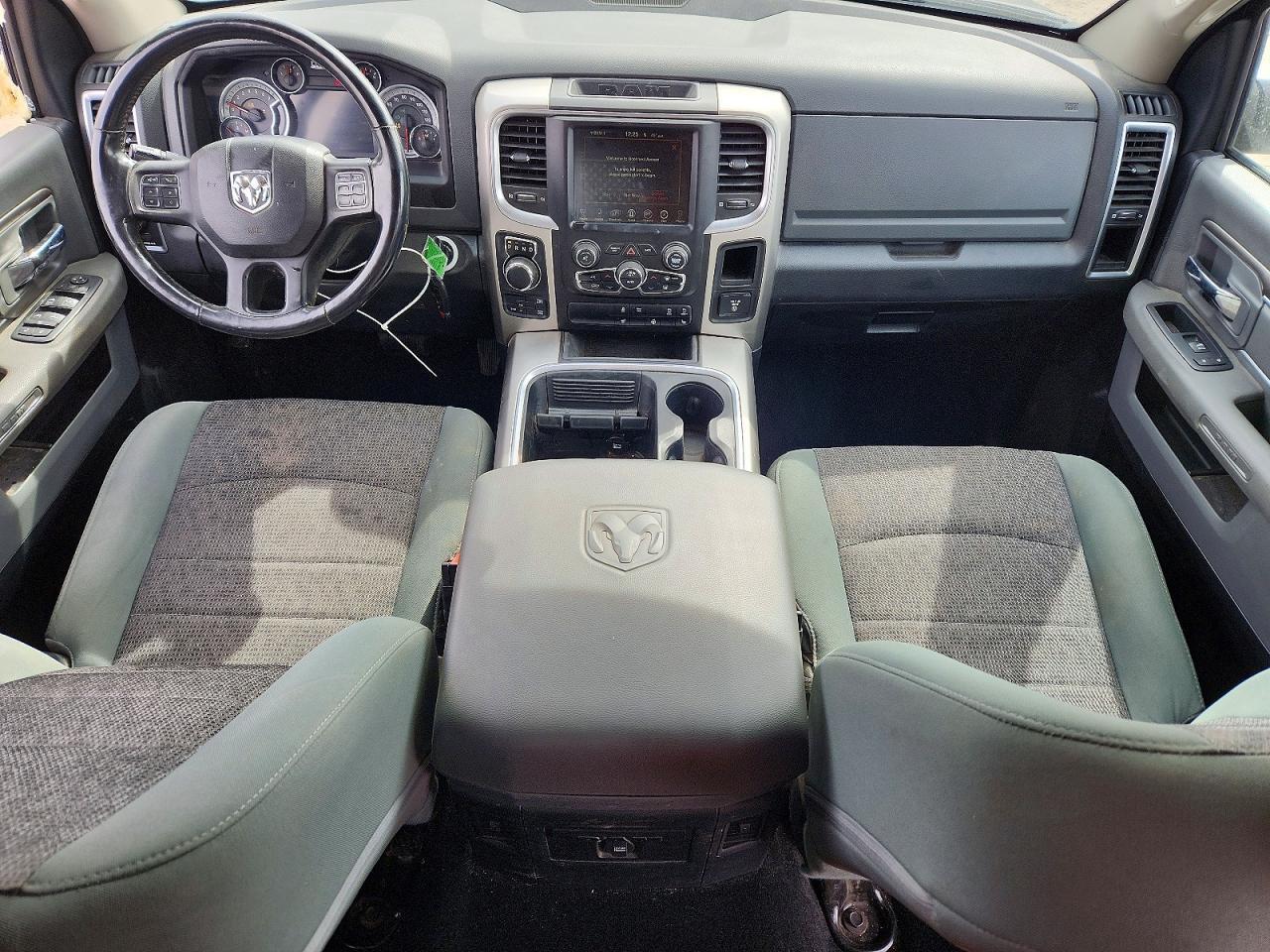 2016 Dodge RAM 1500 SLT