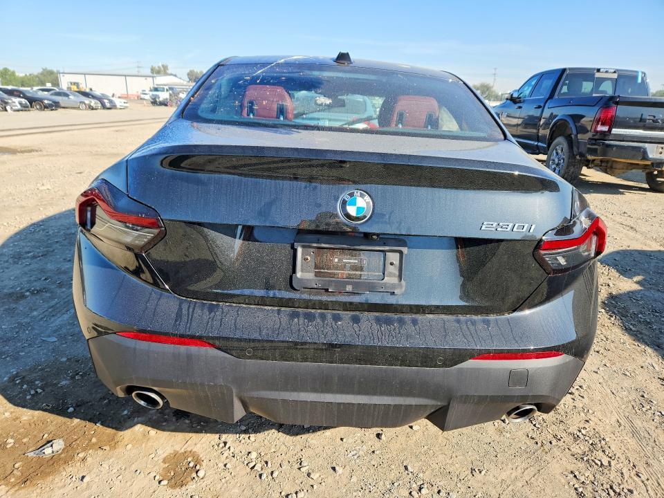 2025 BMW 230i