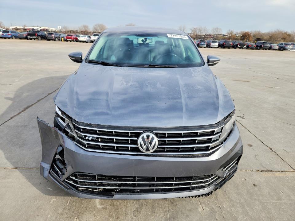 2018 Volkswagen Passat s