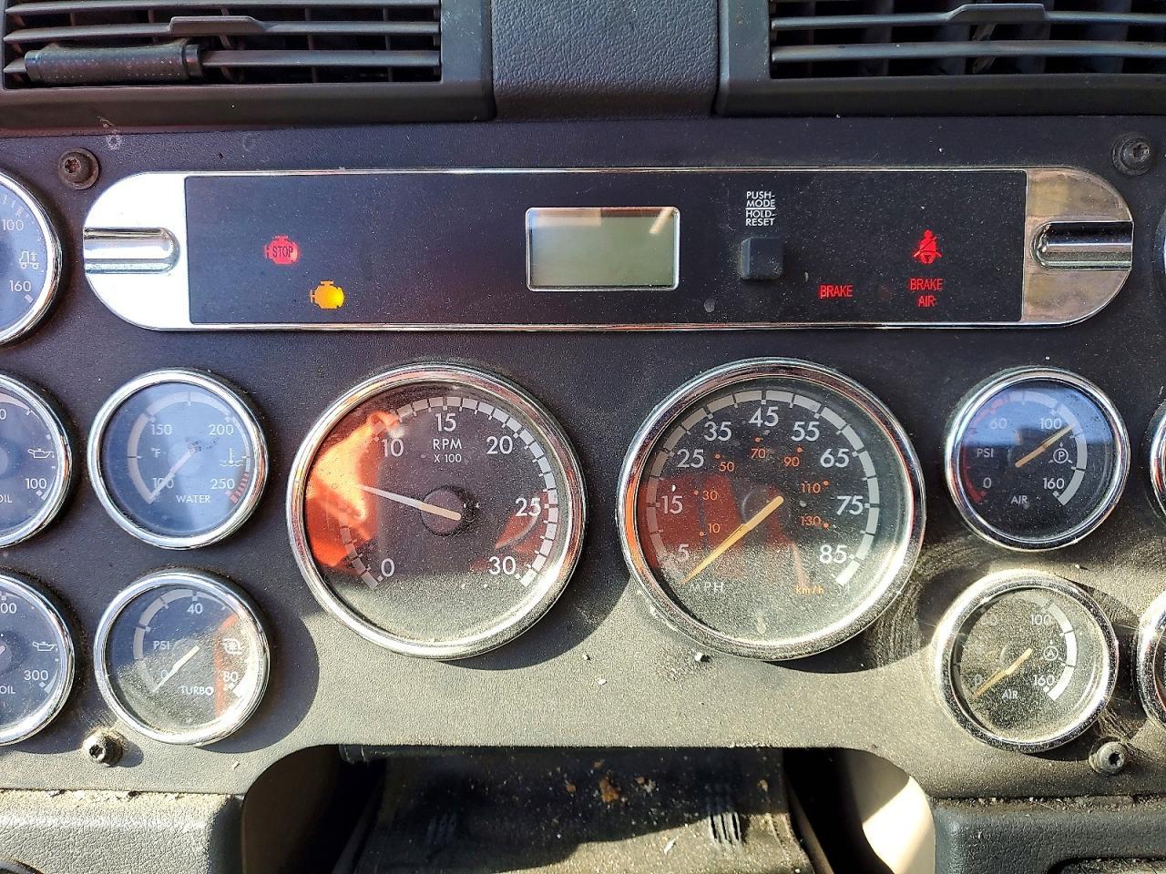 2013 Freigliner Cascadia 125