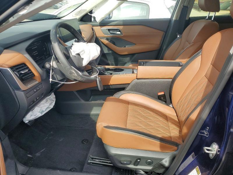 2025 Nissan Rogue Platinum
