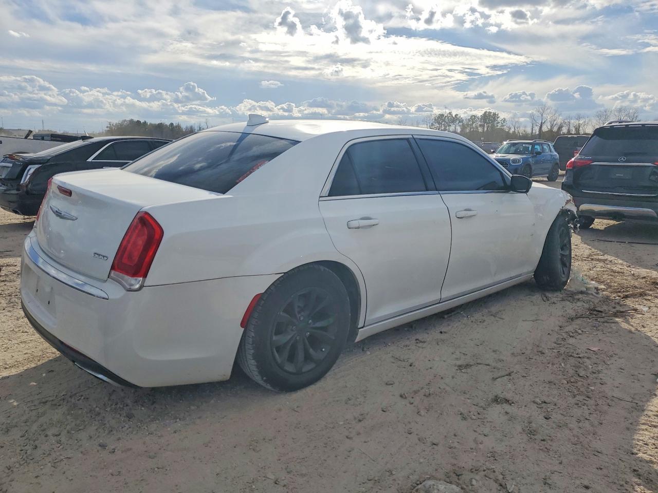 2015 Chrysler 300 Limited