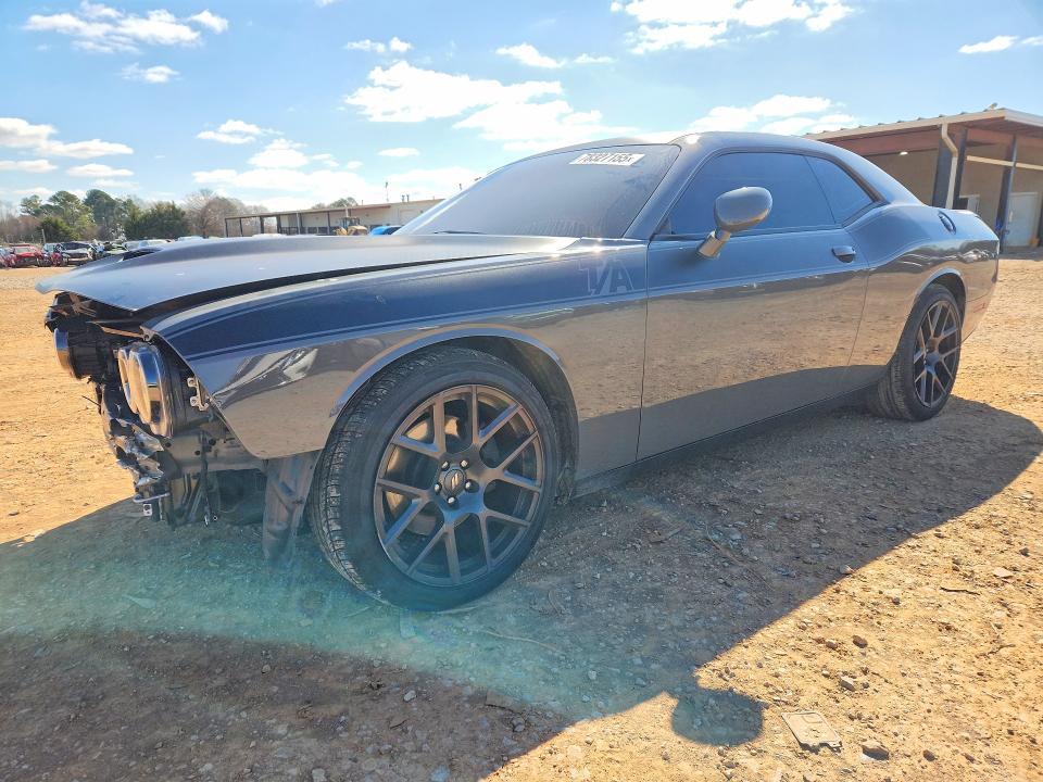 2017 Dodge Challenger r