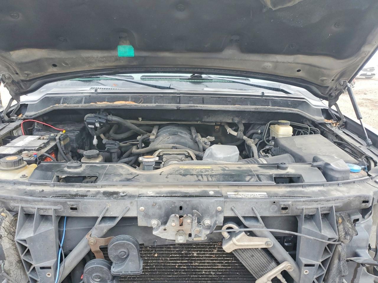 2014 Nissan Titan SV