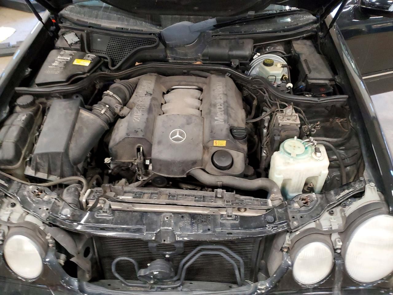 2000 Mercedes-Benz E 320 4matic