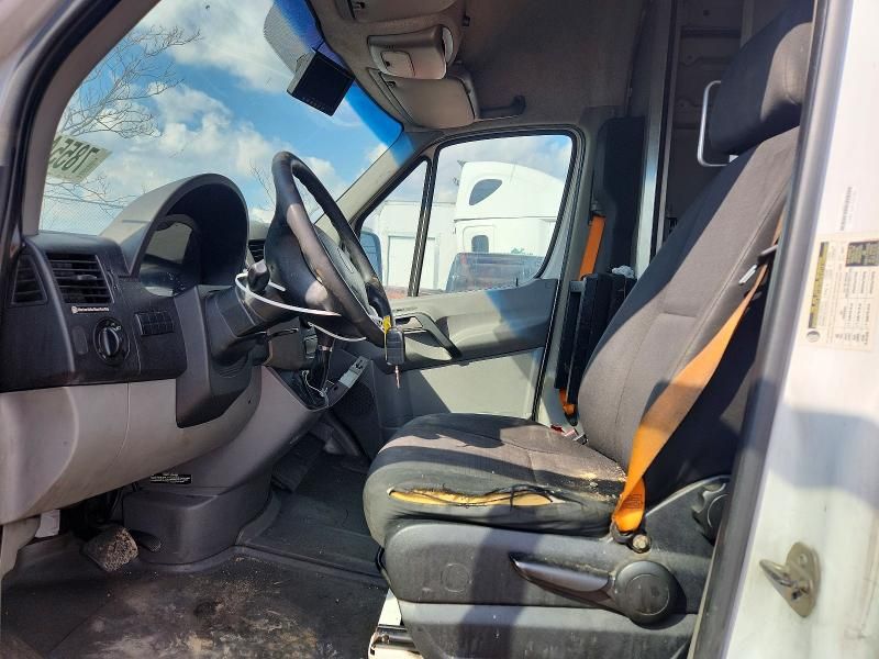 2014 Freightliner Sprinter 2500 Delivery van