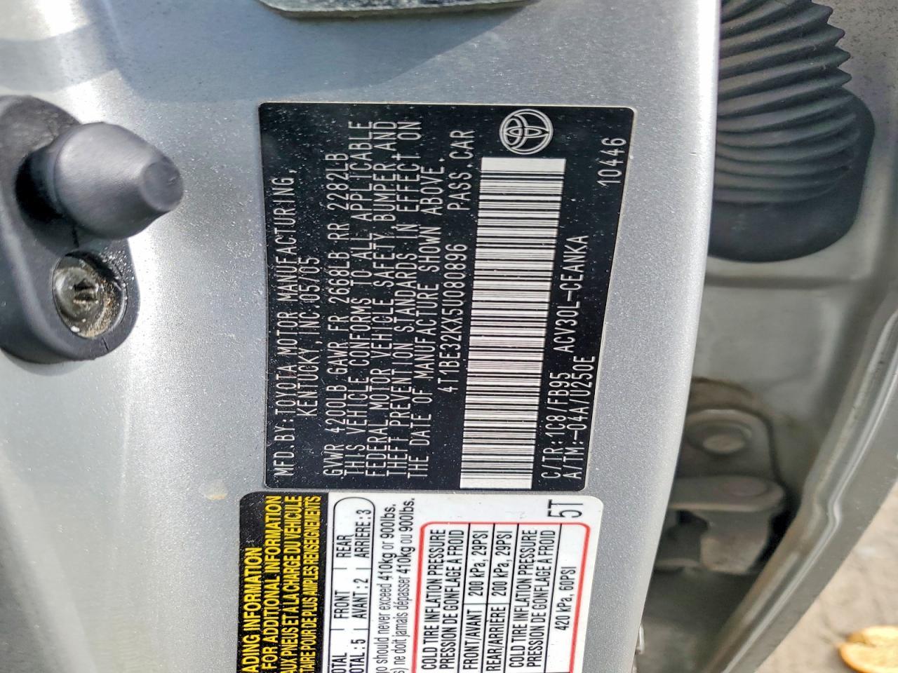 2005 Toyota Camry le