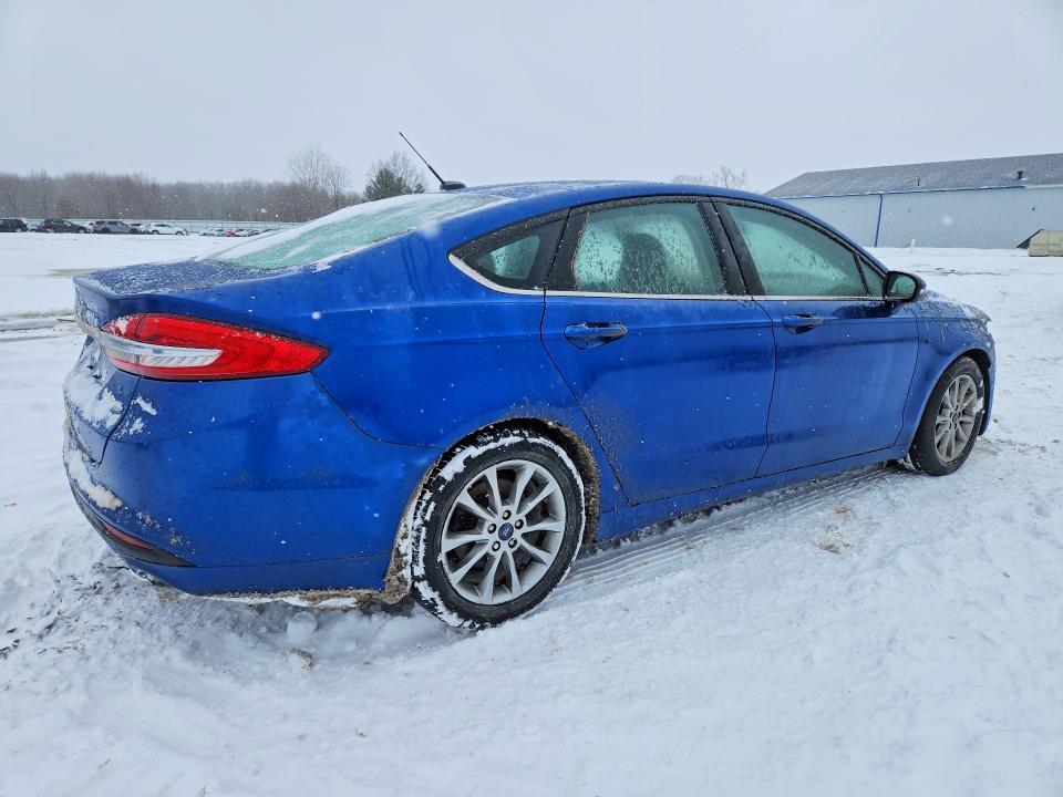 2017 Ford Fusion se