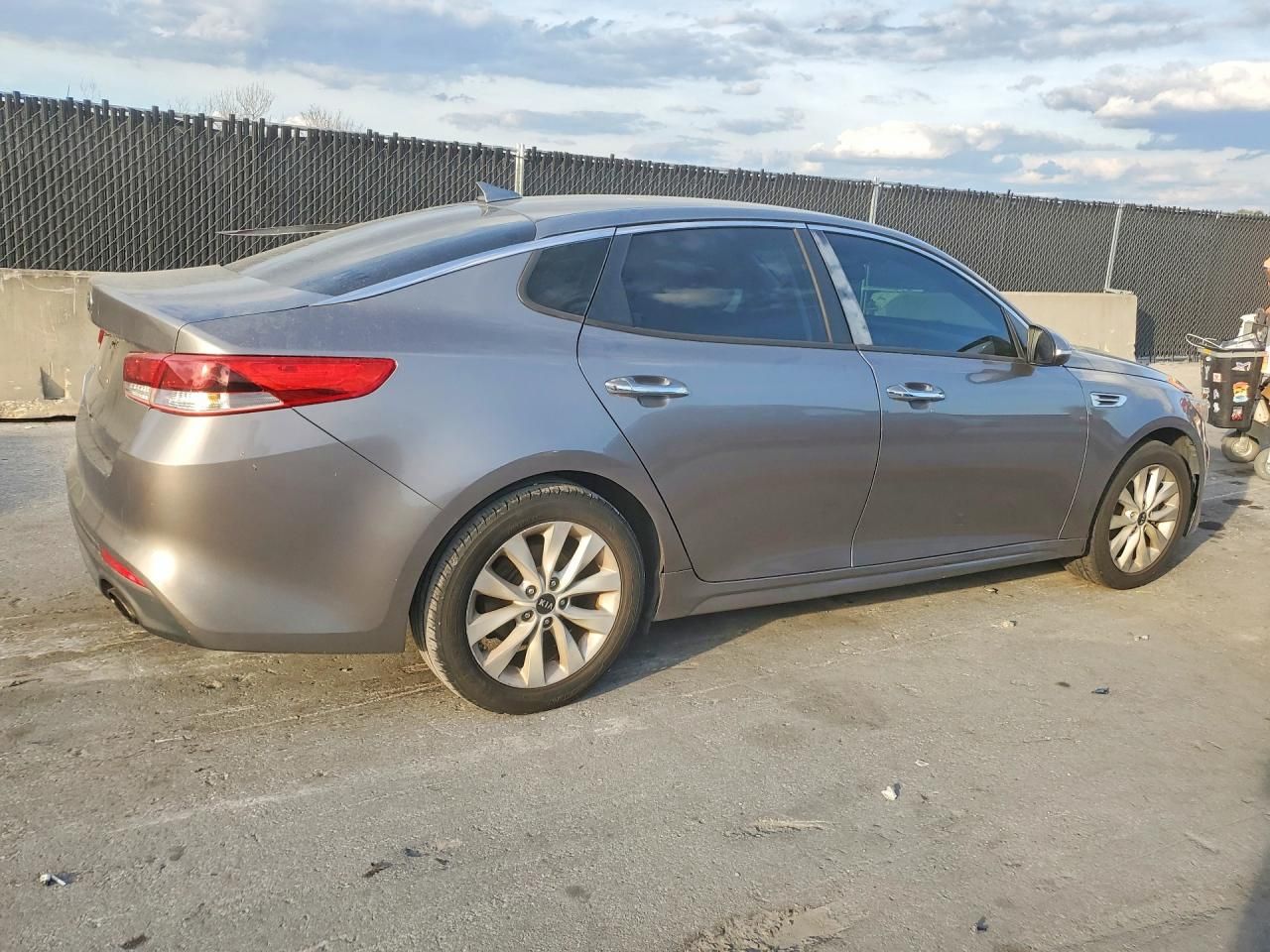 2017 KIA Optima lx