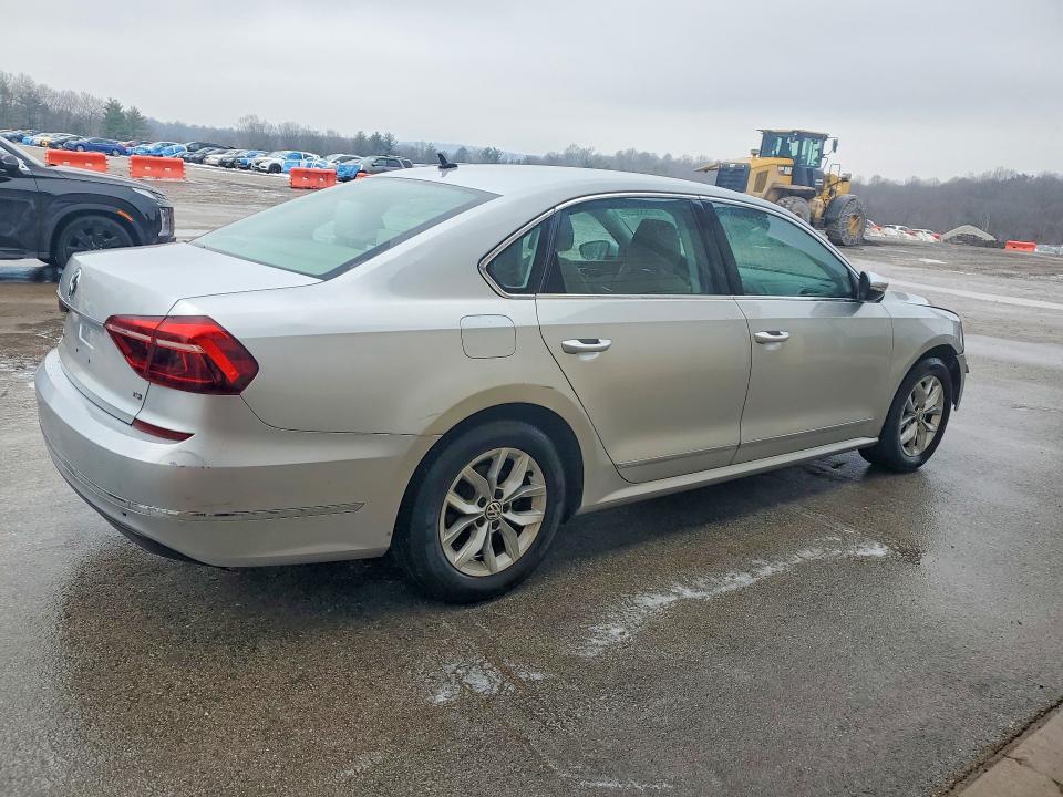 2017 Volkswagen Passat s