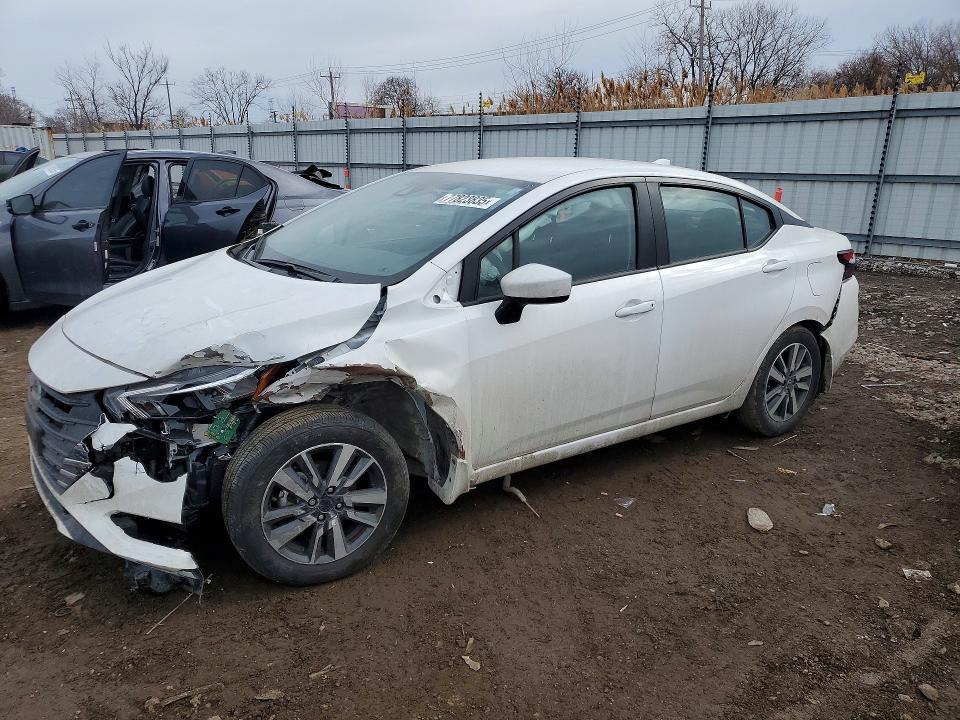 2024 Nissan Versa sv