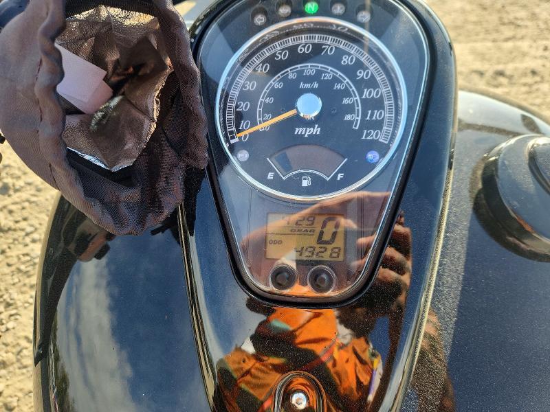 2017 Suzuki Vl800