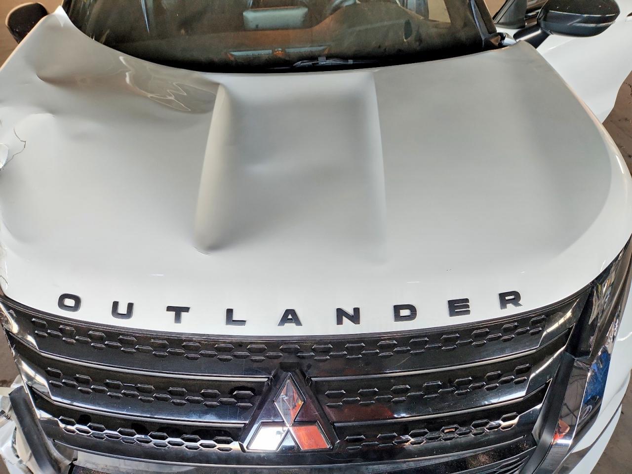 2022 Mitsubishi Outlander se