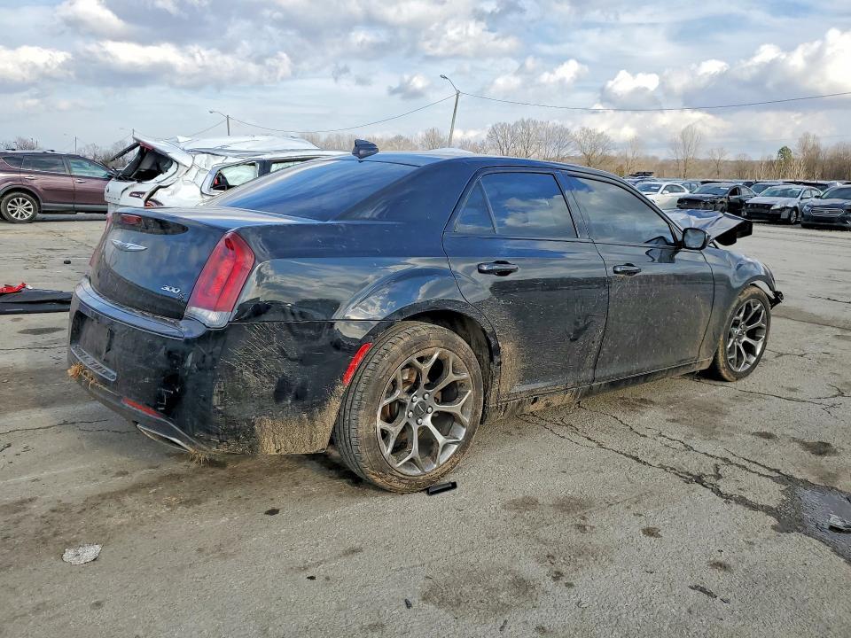 2017 Chrysler 300 s