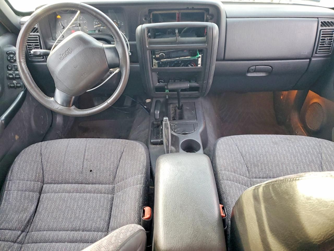 1999 Jeep Cherokee Sport