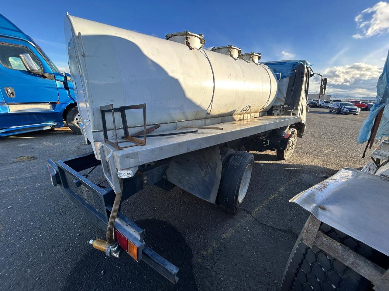 2015 Isuzu NPR HD